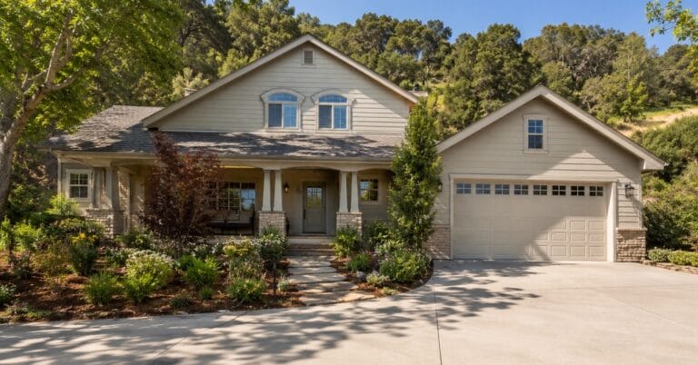 can you paint aluminum siding featured